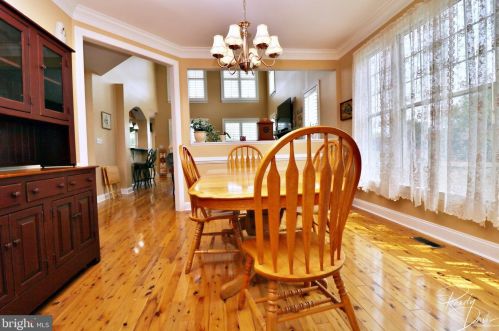 320 Stephen Ct, Charles Town WV  25414-4126 exterior