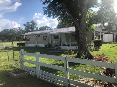 1413 Faye Ave, Lakeland FL  33803-1715 exterior