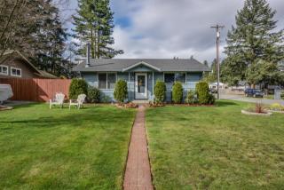 6902 Columbia Ct, Everett, WA 98203-5431