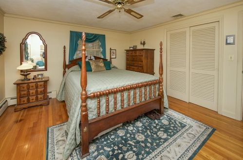 34 Wheeler Ave, Salem NH  03079-3490 exterior