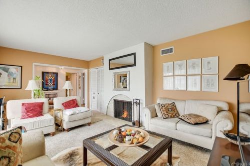 1460 Algrove St, Covina, CA 91724-3219