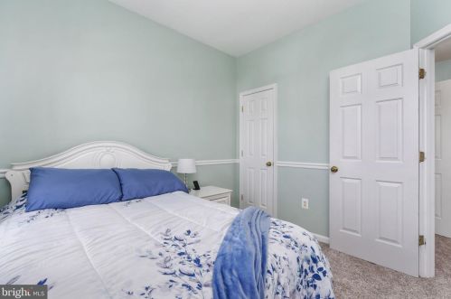 6029 Hot Spring Ln, Fredericksburg VA  22407-3708 exterior