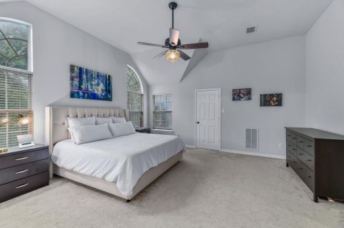 3808 Cherokee Dr, Bedford TX  76021-3110 exterior