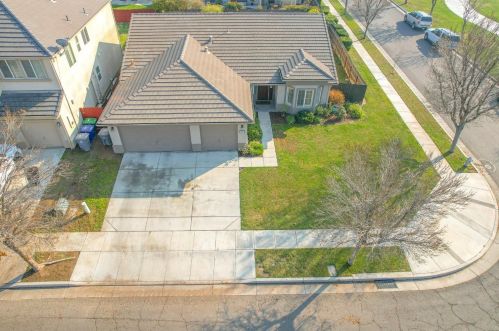 679 Apricot Ct, Los Banos CA  93635-9691 exterior