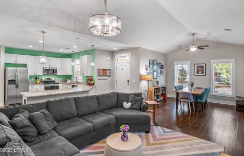 14 Partridge Cir, Beaufort SC  29907-1234 exterior