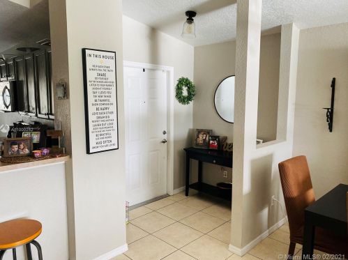 4688 125th Ln, Hollywood, FL 33027-3122