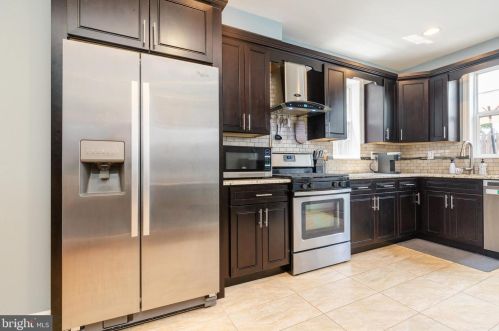 2426 Hicks St, Philadelphia PA  19145-4405 exterior