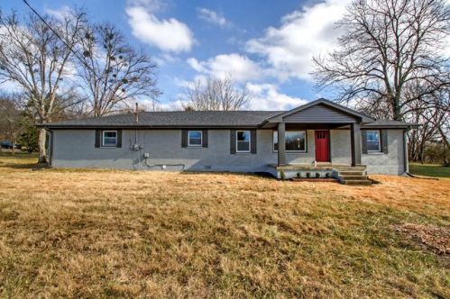 917 Old Laguardo Rd, Lebanon, TN 37087-8960