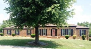 366 Terrace Dr, Radcliff, KY 40160-1119