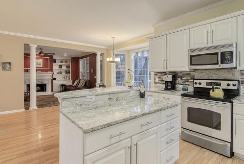 200 Oak Pt Lndg Dr, Mount Pleasant SC  29464-6283 exterior