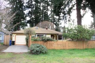 14016 Wallingford Ave, Seattle WA  98133-7248 exterior