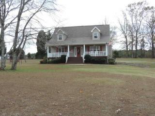 515 Aubrey Ln, Burns, TN 37029-5426