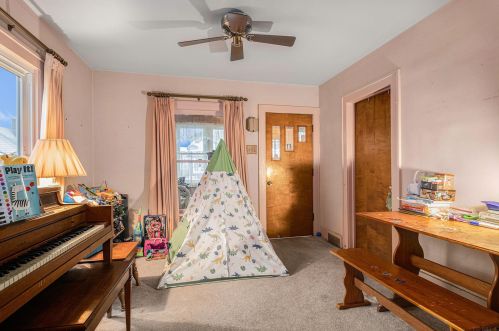 544 8 St, Mishawaka IN 46544-4841 exterior