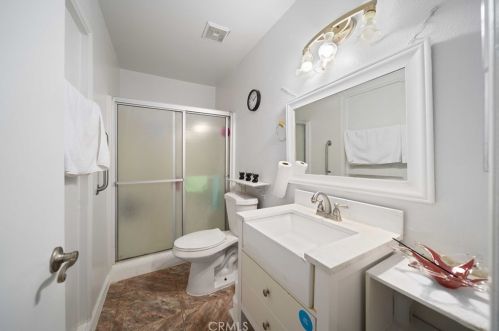 826 Lightcap St, Lancaster CA 93535-2720 exterior