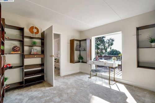 5109 Fairfax Ave, Oakland CA 94601-5410 exterior