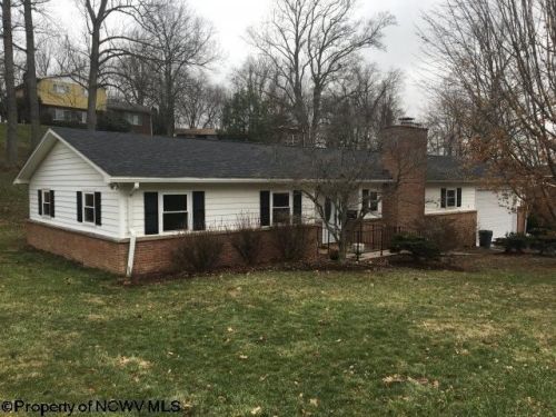 141 Scenery Dr, Morgantown, WV 26505-2535