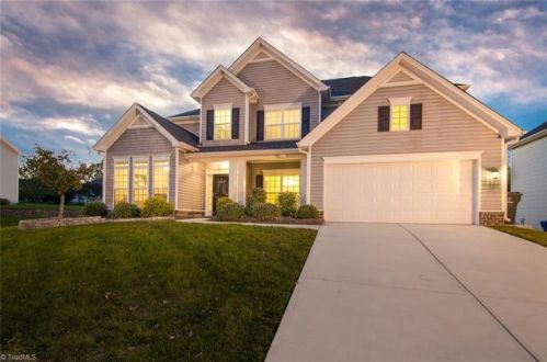 1098 Daylilly Ct, Kernersville, NC 27284-9972
