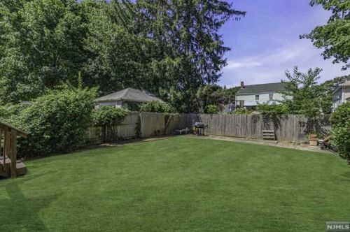 141 Cambridge Ave, Englewood NJ  07631-1624 exterior