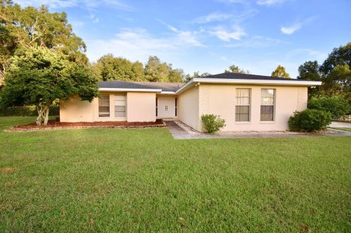 8911 Clayton Ln, Lakeland, FL 33809-6500