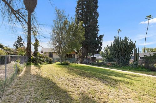 5768 Brockton Ave, Riverside, CA 92506-1845