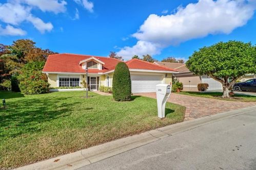 1533 Kenridge Pl, Naples, FL 34104-8707