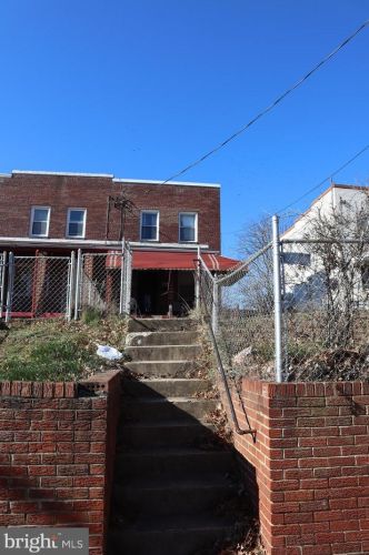 1549 42nd St, Washington, DC 20020-6009