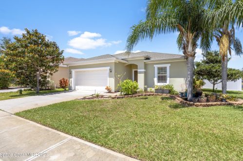 3211 Constellation Dr, Melbourne, FL 32940-2365