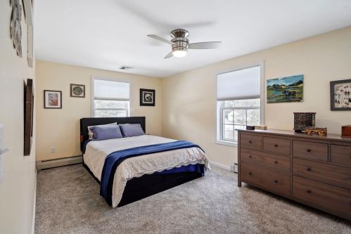 7 Bayou Dr, Raymond NH  03077-2364 exterior