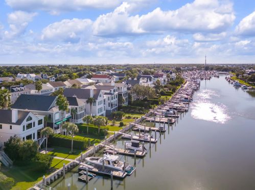 26 Morgan Place Dr, Isle Of Palms SC  29451-2742 exterior