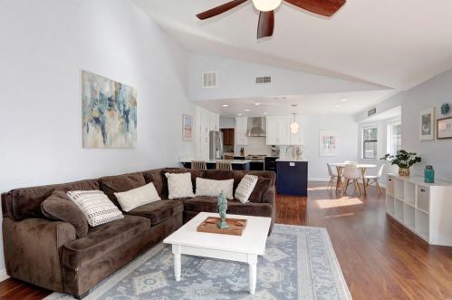 110 Spring Water Way, Folsom CA  95630-2073 exterior