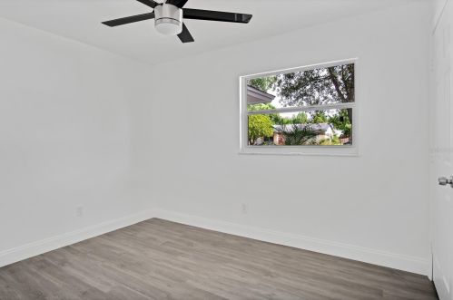 10 Celeste St, Apopka FL  32703-7502 exterior