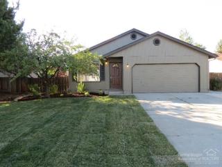 63225 Town Ct, Bend, OR 97701-7621