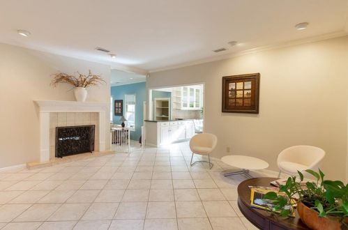 4502 Eby Ln, Austin TX  78731-4528 exterior