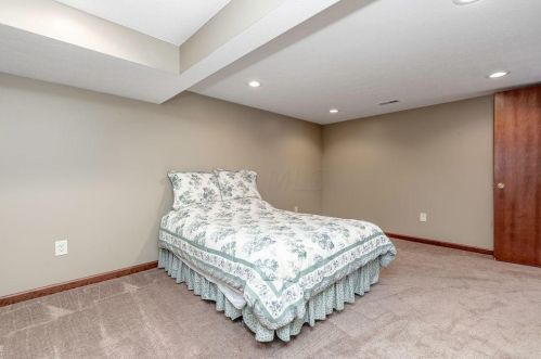 138 Cavalcade Ln, Pataskala OH  43062-9544 exterior