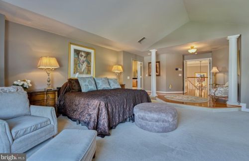 43527 Butler Pl, Leesburg VA 20176-7428 exterior