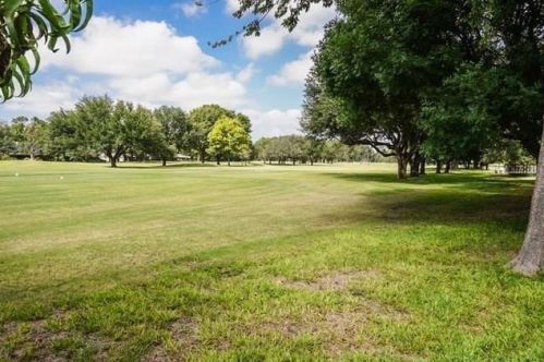 4216 Ridglea Country Club Dr, Fort Worth TX  76126-2224 exterior