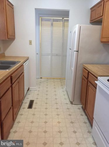 10810 Leavells Rd, Fredericksburg VA  22407-1261 exterior