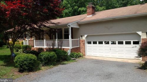 243 Stony Hill Rd, Fredericksburg VA  22406-4128 exterior