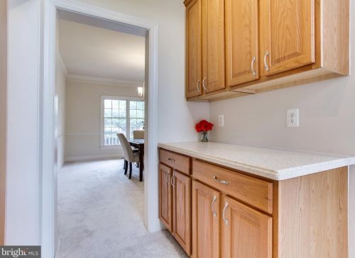 5594 Tucson Ct, Haymarket VA  20169-3145 exterior