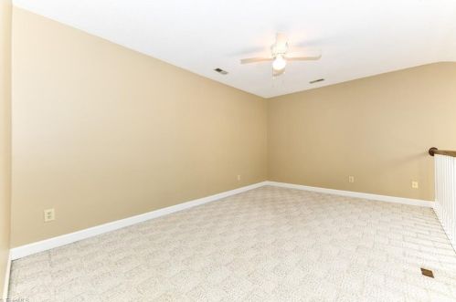 3206 Cardinal Ridge Dr, Greensboro NC  27410-8250 exterior