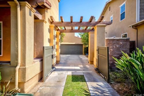 2250 Shapiro St, Fullerton, CA 92833-2144