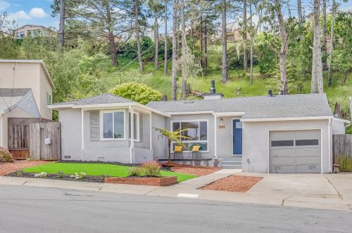 1687 Sweetwood Dr, Daly City, CA 94015-2010