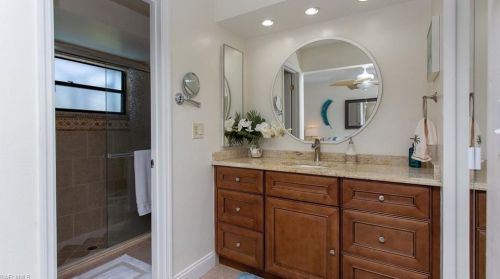 905 52nd St, Cape Coral FL  33914-7086 exterior