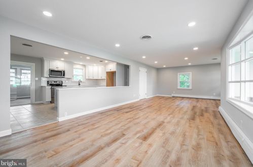 683 Sumneytown Pike, Harleysville, PA 19438-1232