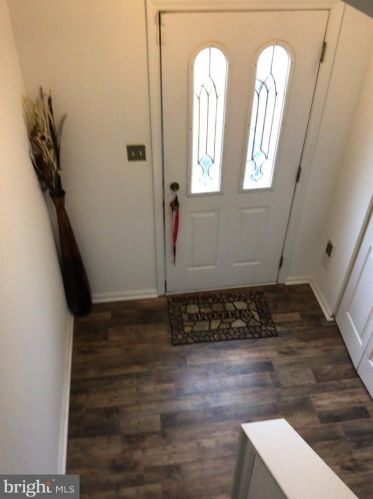 1022 Old Forge Rd, New Castle, DE 19720-5423