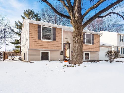 3631 Christopher Pl, Darbydale OH  43123-2427 exterior