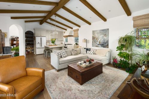 4401 61 St, Scottsdale AZ 85254-1914 exterior