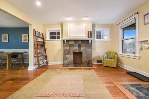 6334 Waldron St, Pittsburgh, PA 15217-2519