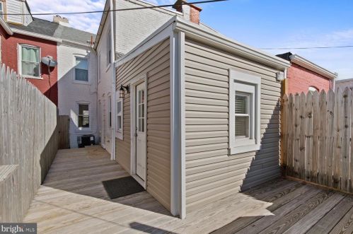 634 1st St, Lancaster PA  17603-3622 exterior
