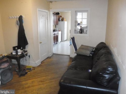 512 Walnut St, Norristown, PA 19401-5035